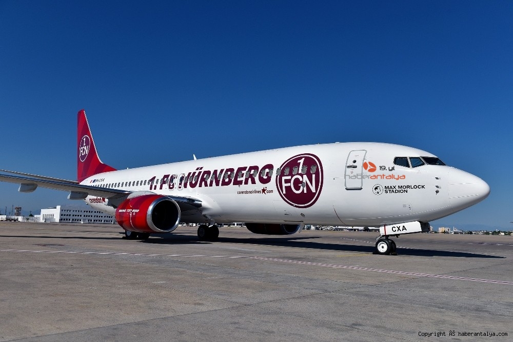 Корендон авиакомпания. Корендон Эйрлайнз авиакомпания. Corendon 737. Турецкая авиакомпания Corendon.