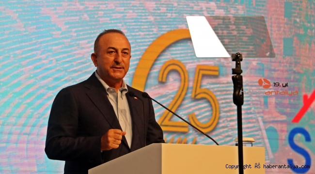 Çavuşoğlu: "Azerbaycan'ın toprak ve sınır bütünlüğüne herkes saygı duymalı"