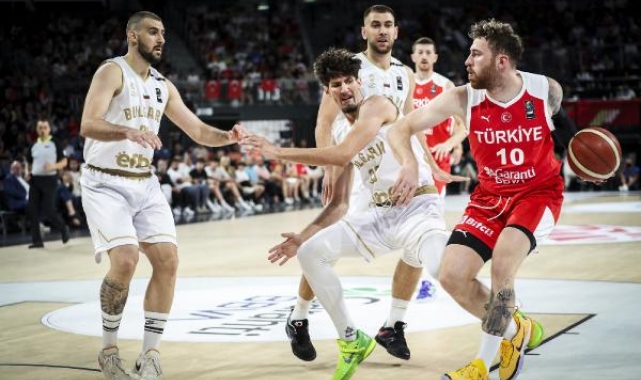 A Milli Erkek Basketbol Takımı, Olimpiyat Ön Eleme Turnuvası'nda 2'de 2 yaptı