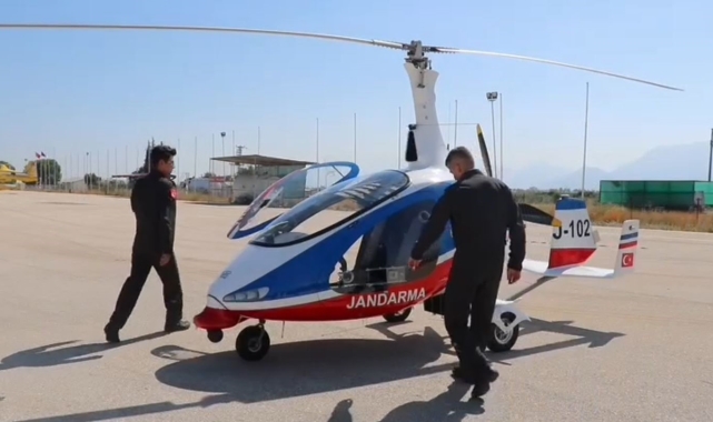 Antalya'da ormanlık alanlar gyrocopter ile havadan denetlendi