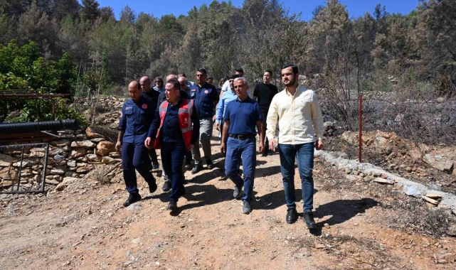 Başkan Böcek, Alanya'da yangın bölgesinde