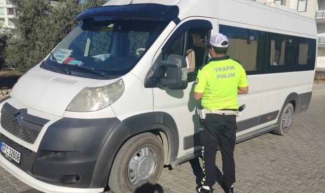 Gazipaşa'da okul servisleri didik didik denetlendi