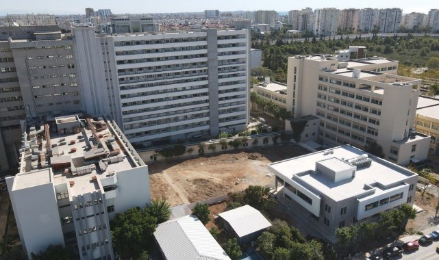 Akdeniz Üniversitesi Hastanesi'ne çocuk acil, ameliyathane ve yoğun bakım binası yapılacak