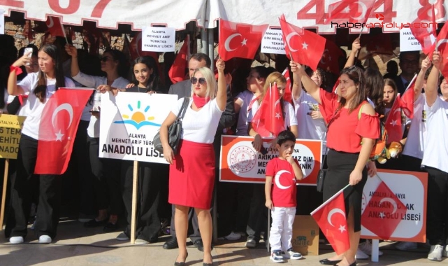 Alanya'da Cumhuriyet Bayramı coşkuyla kutlandı