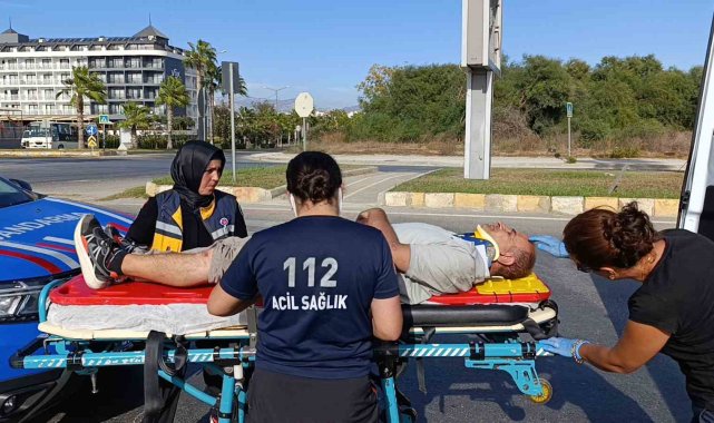 Antalya'da 2 motosiklet çarpıştı: 1 yaralı