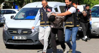 Antalya'da 22 yaşındaki Ahmet, kör kurşuna kurban gitmiş