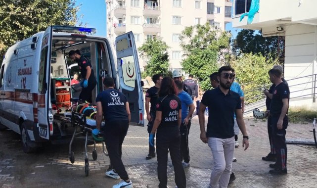 Antalya'da inşaat iskelesi çöktü: 2 işçi yaralandı