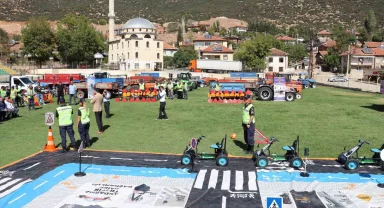 Antalya'da "Köy yolunda trafikte her şey yolunda" etkinlikleri