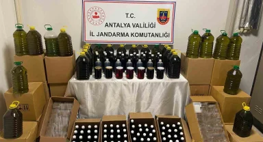 Antalya'da yüzlerce litre sahte zeytinyağı ele geçirildi