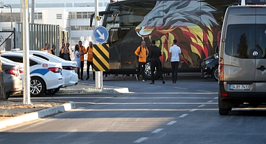 Galatasaray kafilesi Antalya'ya geldi