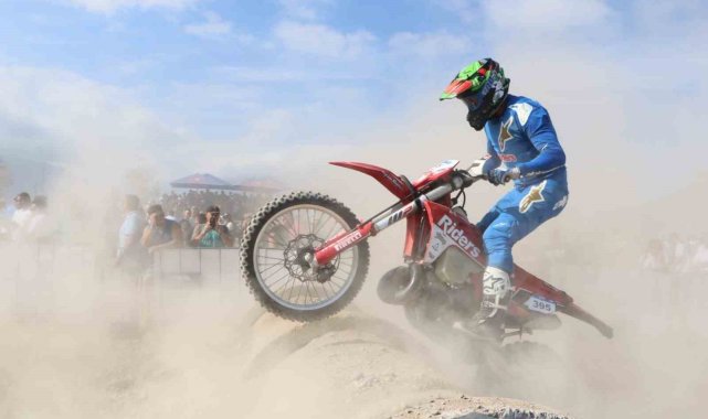 Sea To Sky Enduro Motosiklet Yarışı'nda ilk günün lideri Billy Bolt