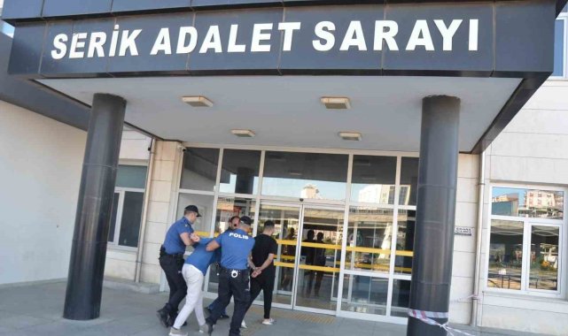 Servis aracı bekleyenleri kurşun yağmuruna tuttular: 3 gözaltı