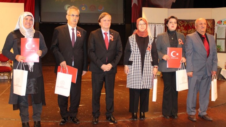 Antalya'da Öğretmenler Günü kutlandı