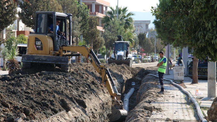 Kınık ve Ova'da 40 yıllık içme suyu hattı yenileniyor