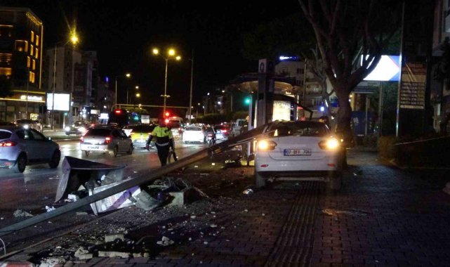 Ortalığı savaş alanına çevirdi, kazadan burnu bile kanamadan çıktı