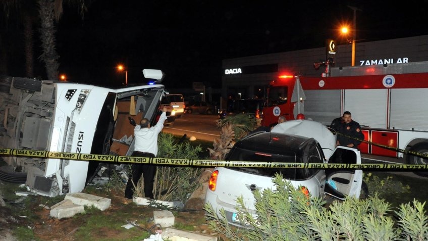 Kaza yapan sürücüye hapis, kendisini trafikte sıkıştırdığı öne sürülen doktora beraat