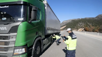 Antalya’yı çevre illere bağlayan yollarda kış lastiği denetimi