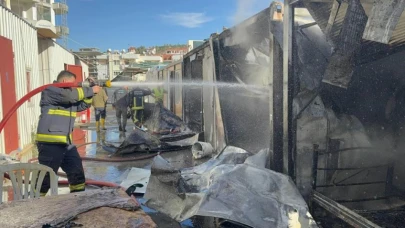 İşçilerin kaldığı prefabrik lojmanda yangın çıktı