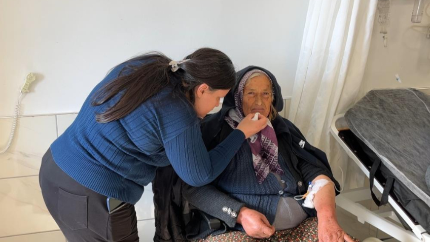 Kaybolan Alzheimer hastası yaşlı kadın, termal kameralı dron ile bulundu