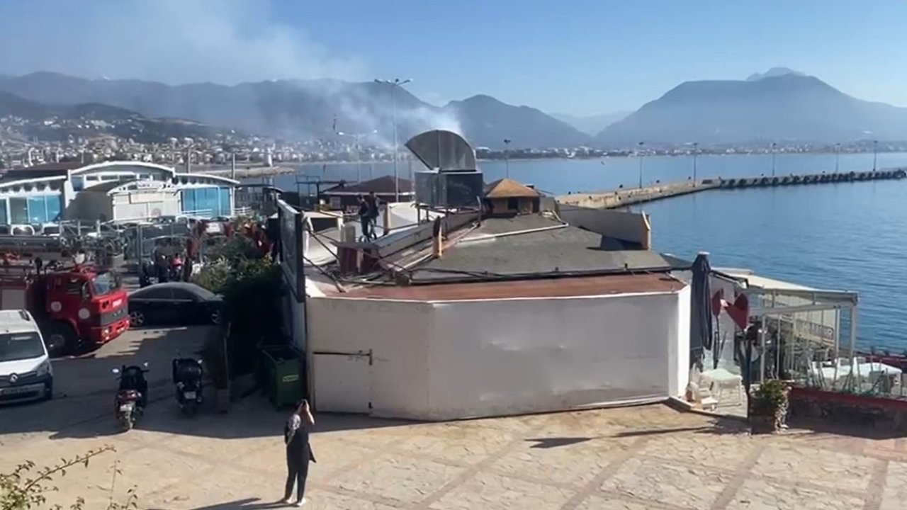 Alanya’da baca yangını korkuttu