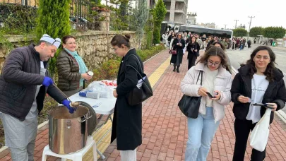 ALKÜ’deki öğrencilere sınav öncesi çorba ikramı