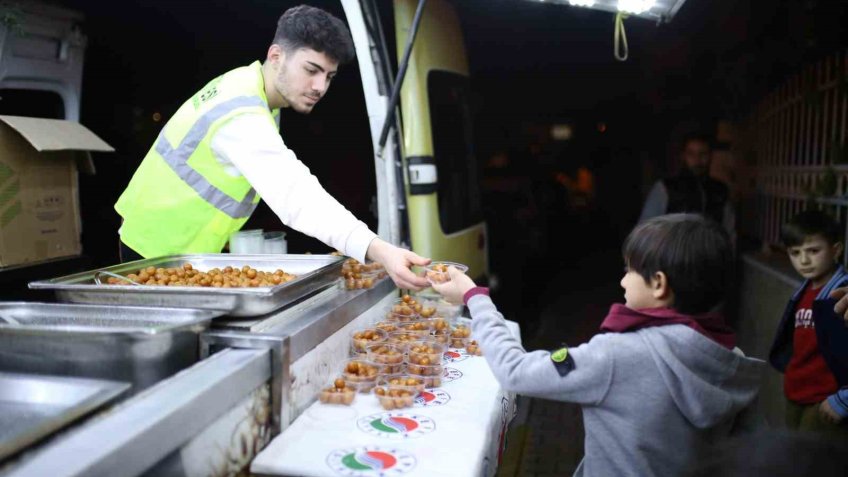 Kepez’den 5 bin kişiye kandil ikramı