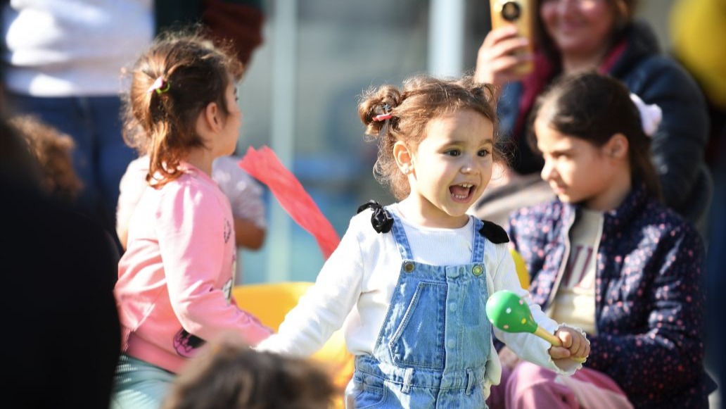 Bebekler için eğlencenin adresi: Konyaaltı Bebek Parkı