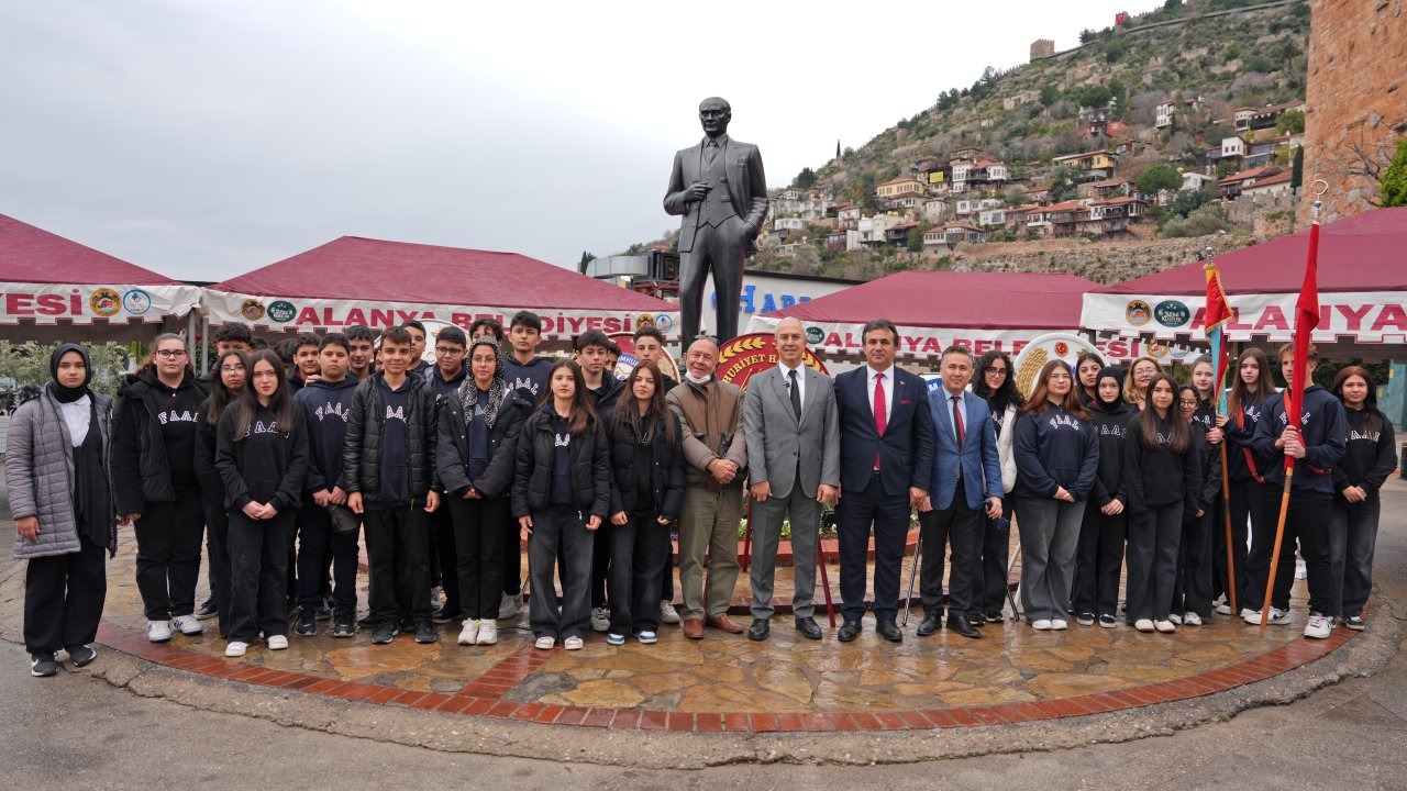 Atatürk'ün Alanya'ya gelişinin 90. yılı kutlandı