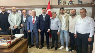 Antalya Çorum İş İnsanları Platformu, MHP İl Başkanı Güneş ile bir araya geldi