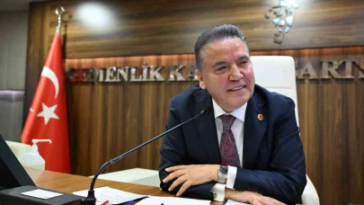 Başkan Böcek: "Ben 148 tane akıllı kavşak yaptım, hükümet de üzerine düşeni yapmalı"