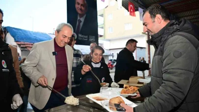 Kepez’in ilk iftarı Teomanpaşa Mahallesi’nde yapıldı