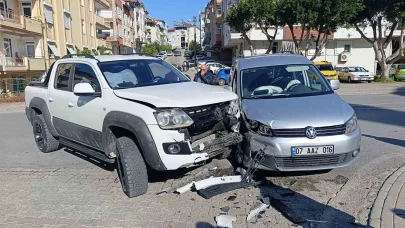 Manavgat’ta trafik kazası: 3 yaralı